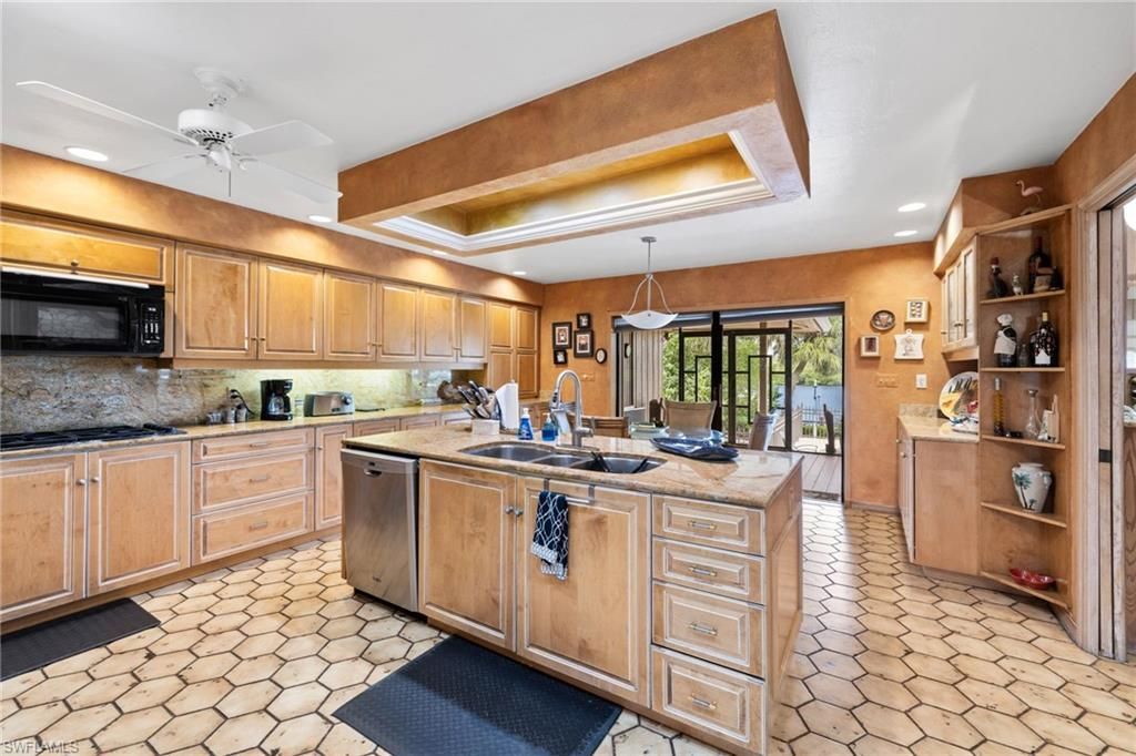 3695 Gordon Dr , Naples, FL 34102 Photo