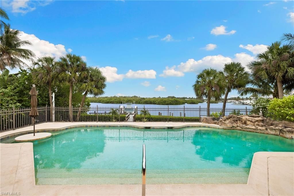3695 Gordon Dr , Naples, FL 34102 Photo