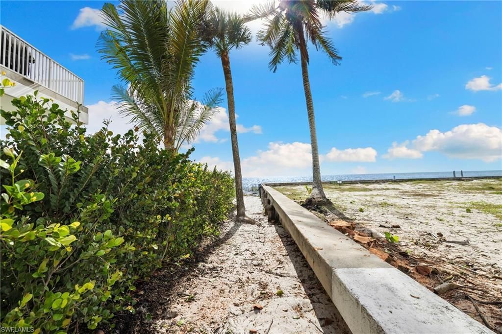 3695 Gordon Dr , Naples, FL 34102 Photo