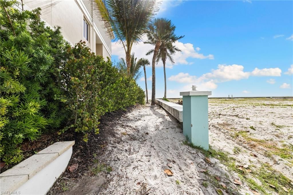 3695 Gordon Dr , Naples, FL 34102 Photo