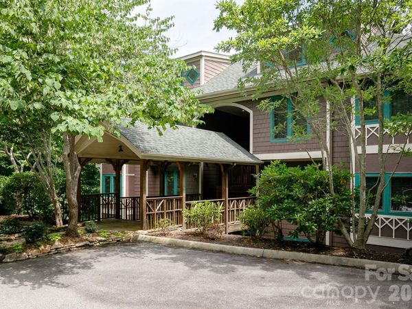 222 Creekside Way , Unit D/301, Burnsville, NC 28714