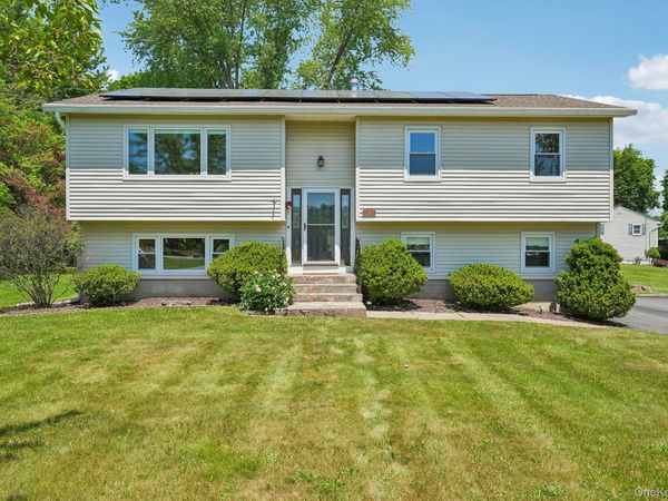 11 Hunter Street , Highland Mills, NY 10930