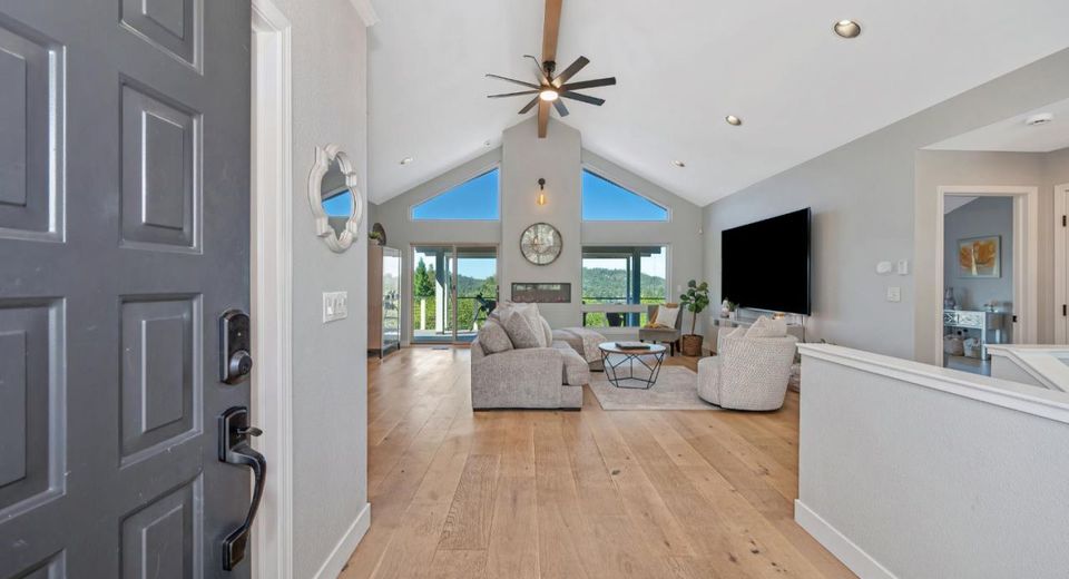 12253 Wanderer Rd, Auburn, CA 95602 Photo