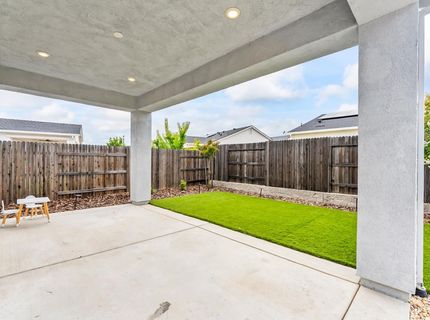 5080 Misty Ridge Dr, Roseville, CA 95747 Photo