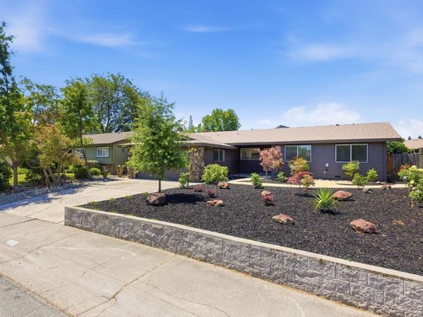 7436 Golden Oak Way, Sacramento, CA 95831