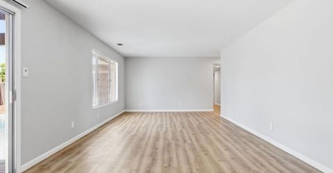 7436 Golden Oak Way, Sacramento, CA 95831 Photo