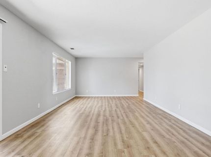 7436 Golden Oak Way, Sacramento, CA 95831 Photo