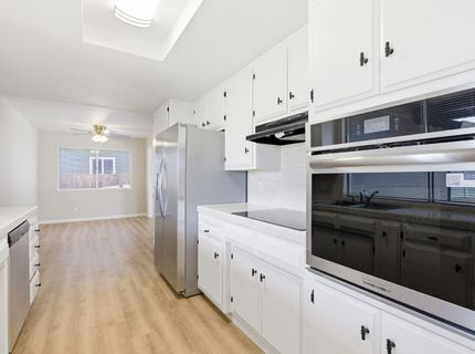 7436 Golden Oak Way, Sacramento, CA 95831 Photo