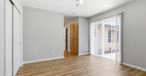 7436 Golden Oak Way, Sacramento, CA 95831 Photo