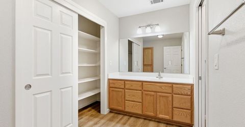 7436 Golden Oak Way, Sacramento, CA 95831 Photo