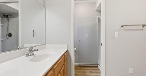 7436 Golden Oak Way, Sacramento, CA 95831 Photo