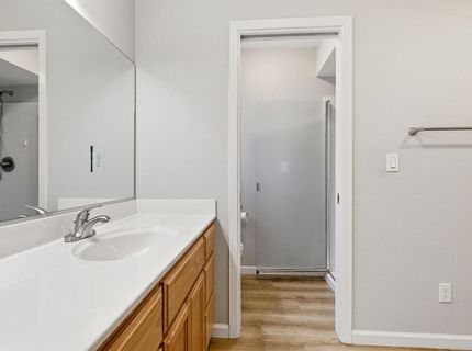 7436 Golden Oak Way, Sacramento, CA 95831 Photo