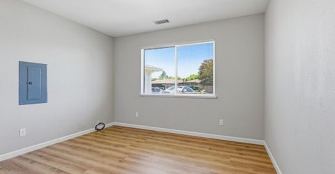 7436 Golden Oak Way, Sacramento, CA 95831 Photo
