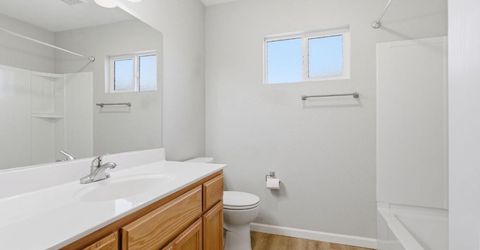 7436 Golden Oak Way, Sacramento, CA 95831 Photo