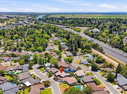 7436 Golden Oak Way, Sacramento, CA 95831 Photo