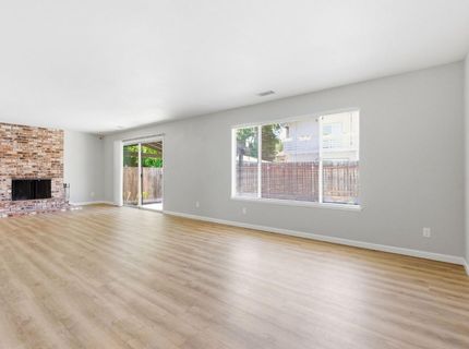 7436 Golden Oak Way, Sacramento, CA 95831 Photo