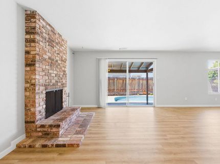 7436 Golden Oak Way, Sacramento, CA 95831 Photo