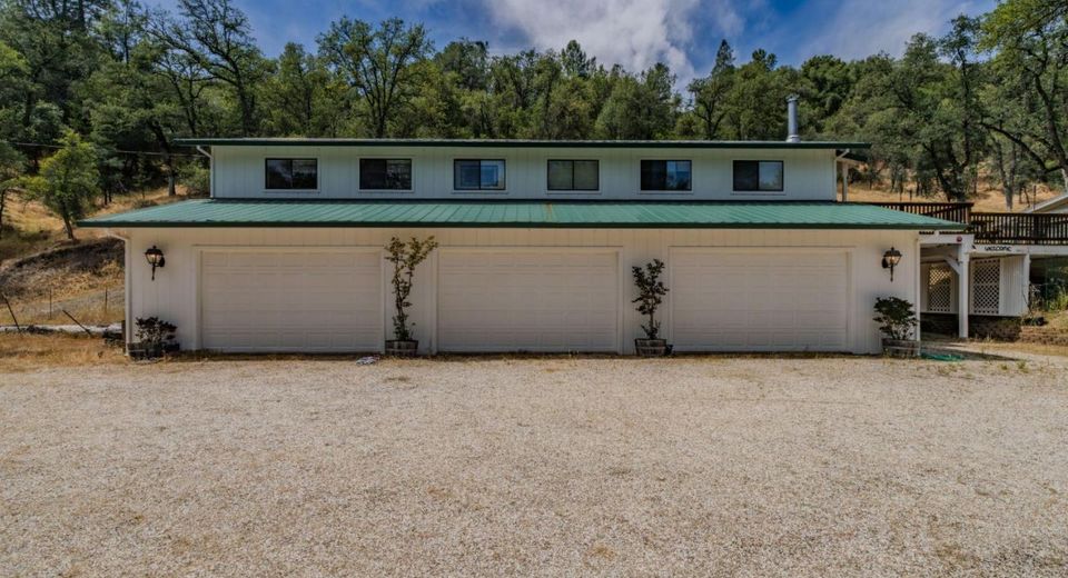 8531 Sheep Ranch Rd, Mountain Ranch, CA 95246 Photo