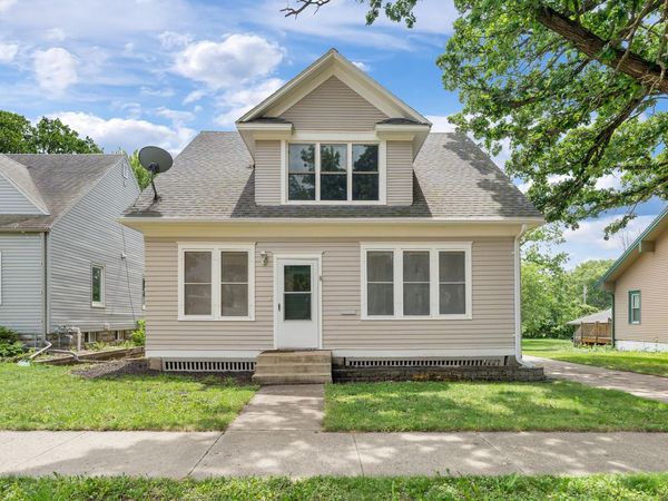 137 South Street , Owatonna, MN 55060