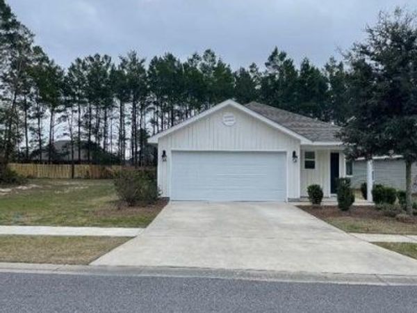 427 Earl Godwin Road, Freeport, FL 32439