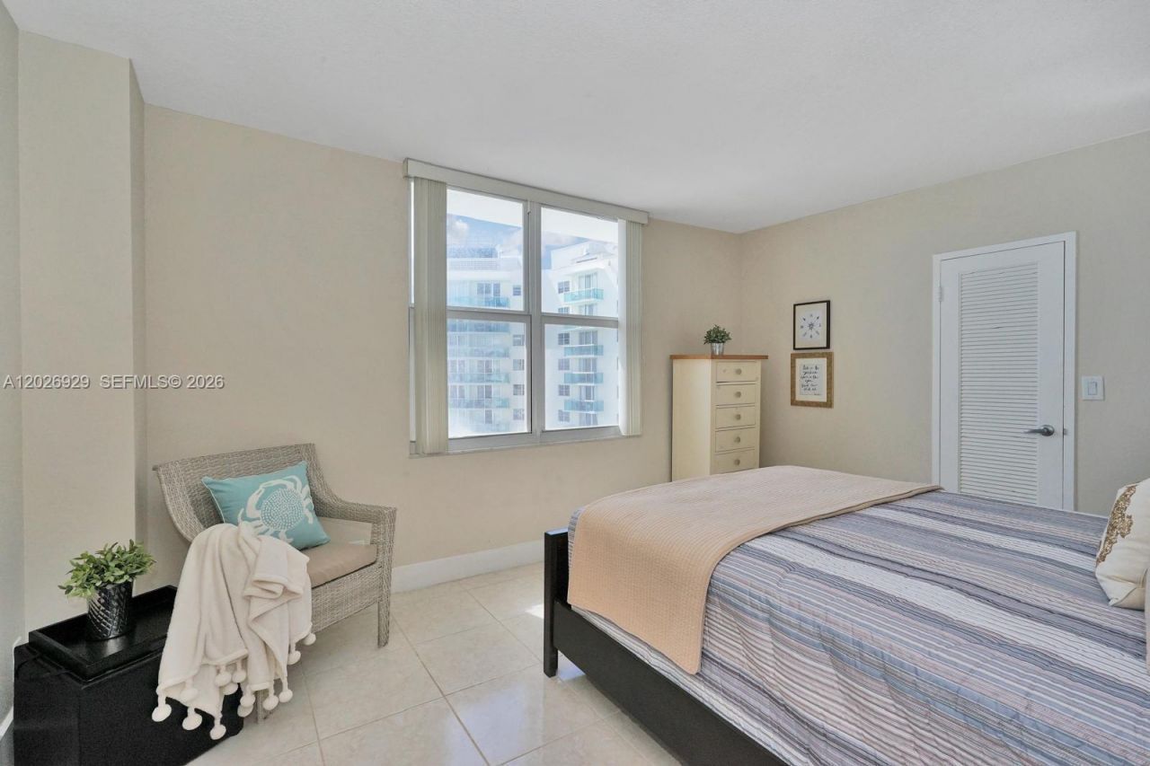3725 S Ocean Dr , Unit 1216, Hollywood, FL 33019 Photo