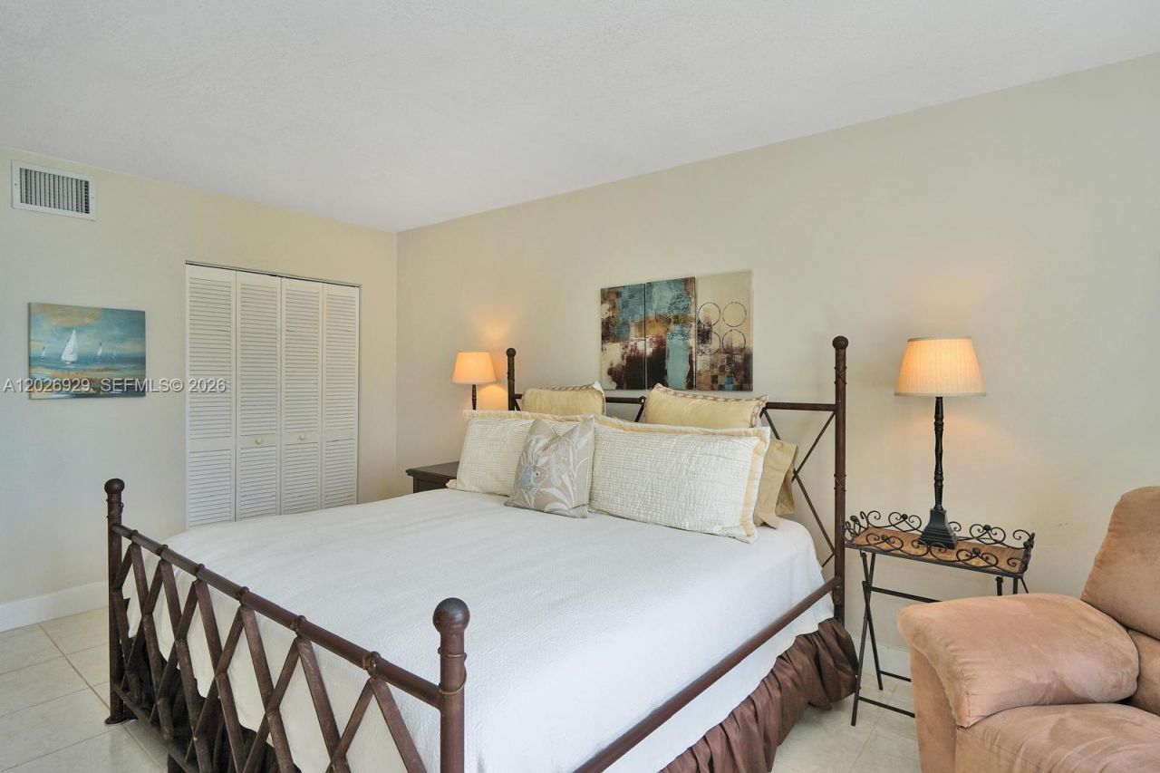 3725 S Ocean Dr , Unit 1216, Hollywood, FL 33019 Photo