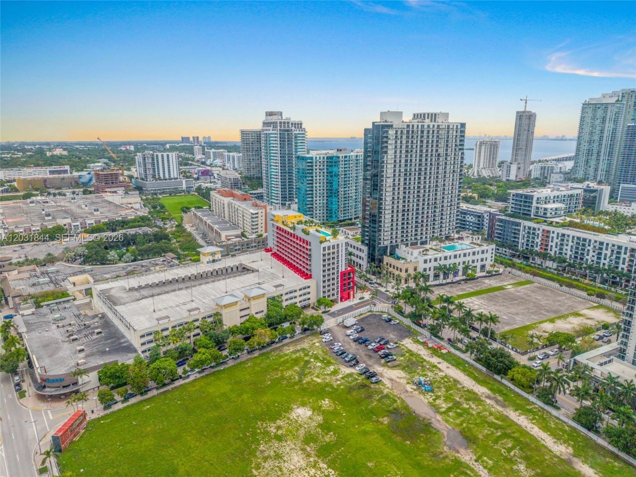 90 NE 32 , Unit 1013, Miami, FL 33137 Photo
