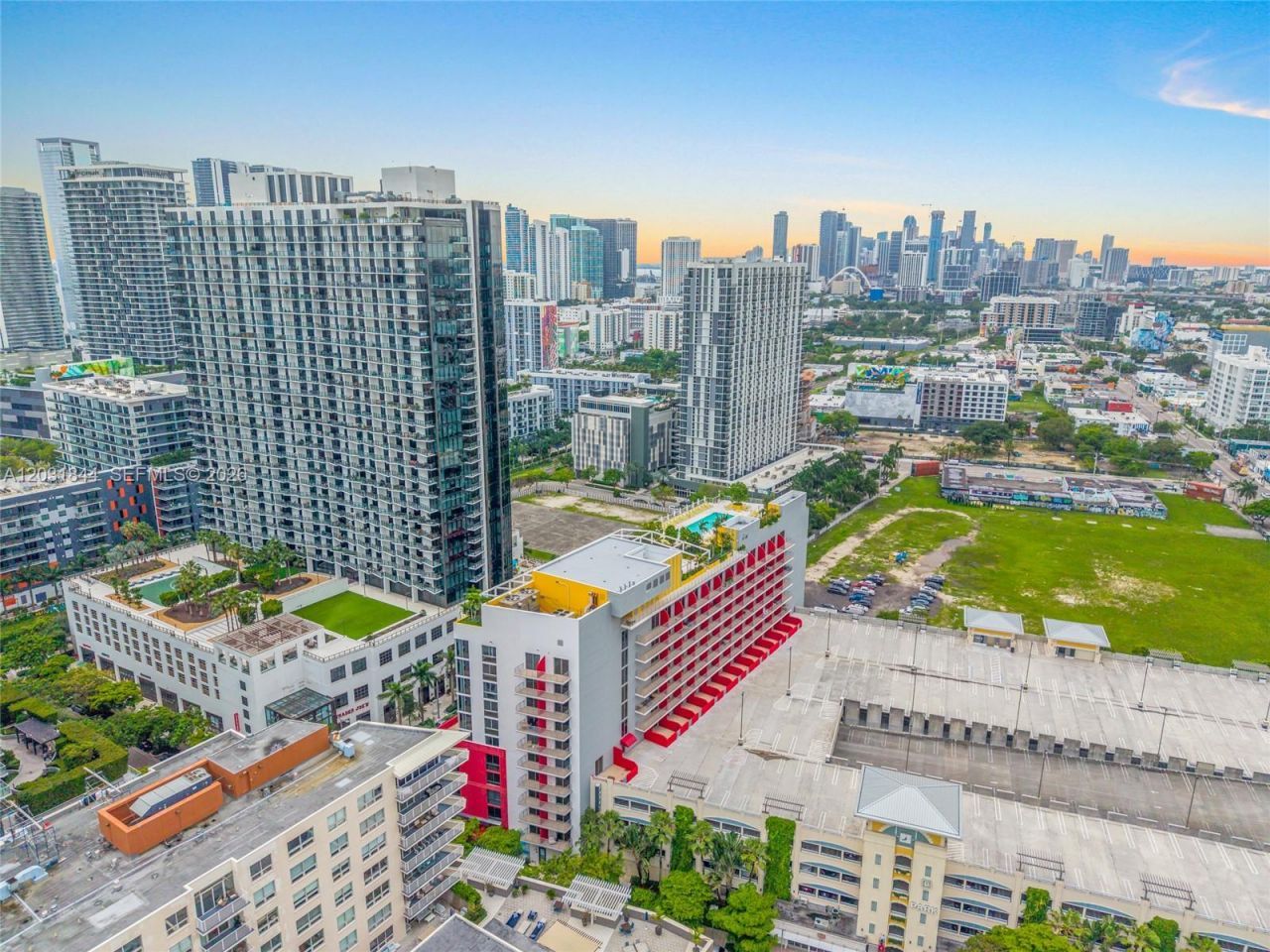 90 NE 32 , Unit 1013, Miami, FL 33137 Photo