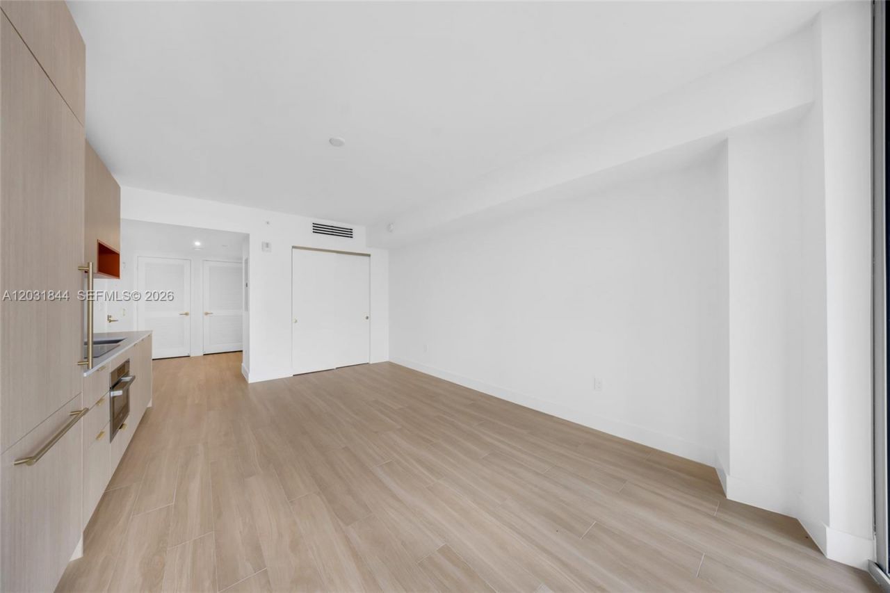 90 NE 32 , Unit 1013, Miami, FL 33137 Photo