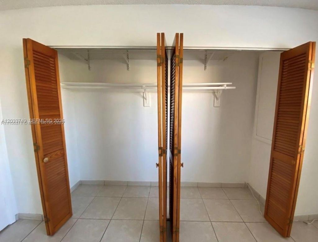 8421 NW 8th St , Unit 203, Miami, FL 33126 Photo
