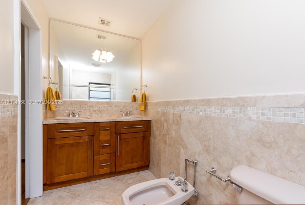 4950 San Amaro Dr , Coral Gables, FL 33146 Photo