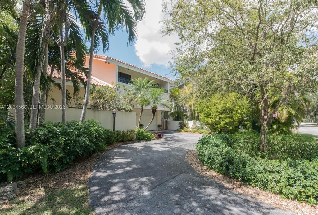 4950 San Amaro Dr , Coral Gables, FL 33146 Photo