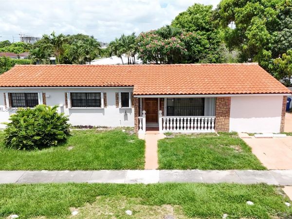 8200 NW 34th Ave , Miami, FL 33147