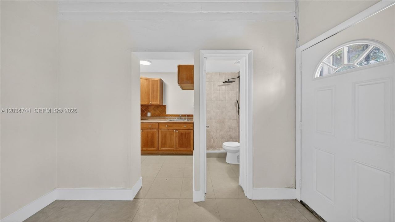 8200 NW 34th Ave , Miami, FL 33147 Photo
