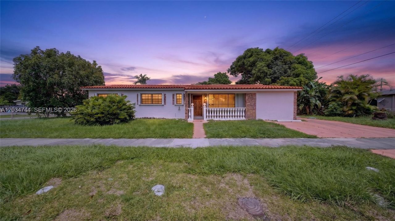 8200 NW 34th Ave , Miami, FL 33147 Photo