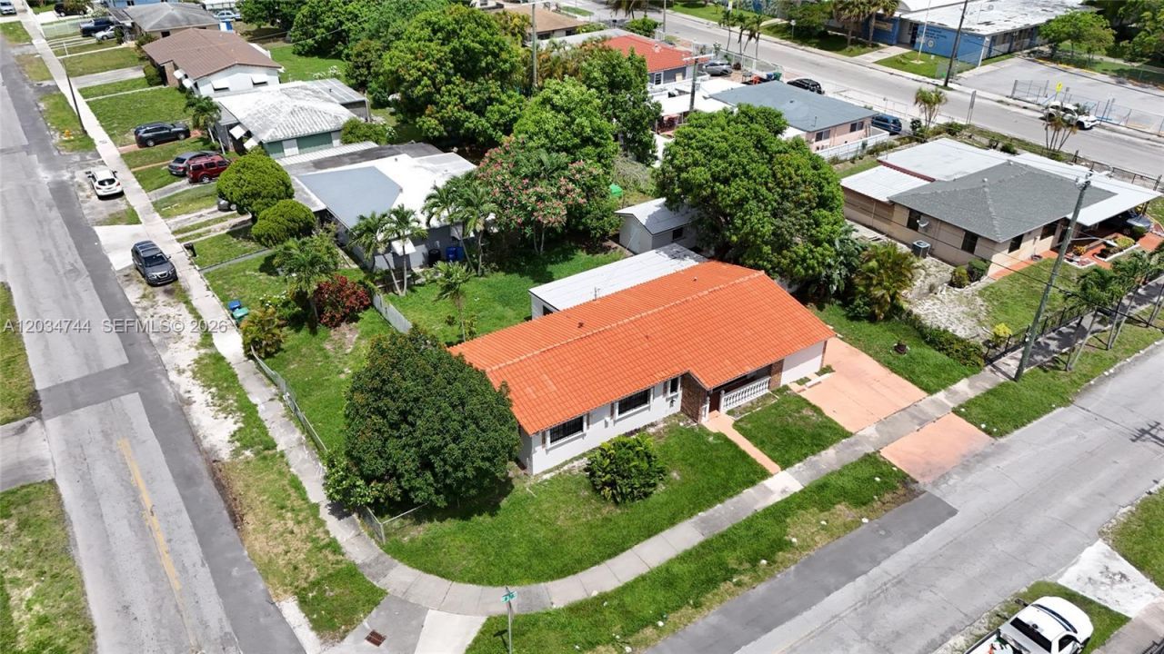 8200 NW 34th Ave , Miami, FL 33147 Photo