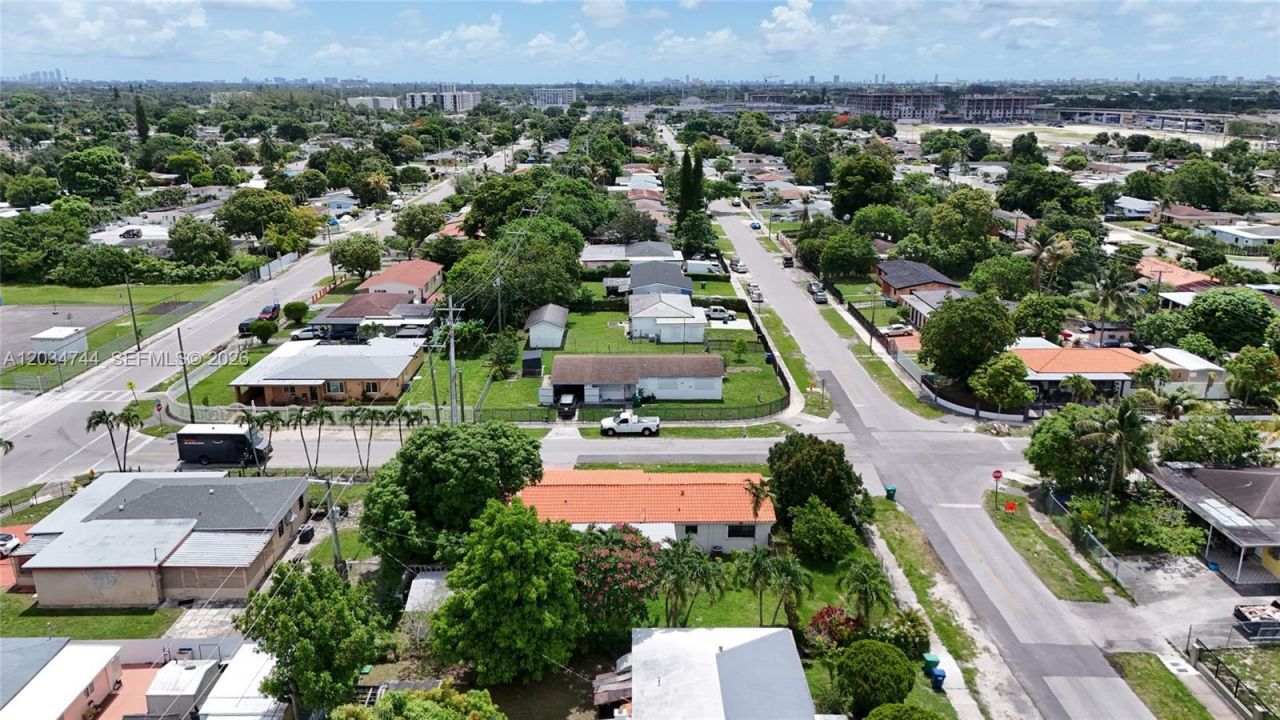 8200 NW 34th Ave, Miami, FL 33147 Photo