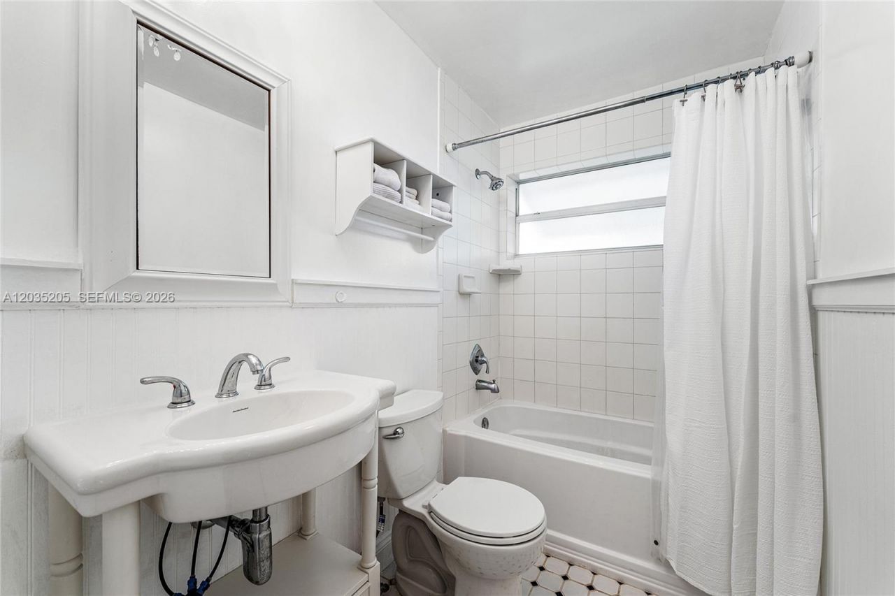 4705 NW 43rd Ave , Tamarac, FL 33319 Photo