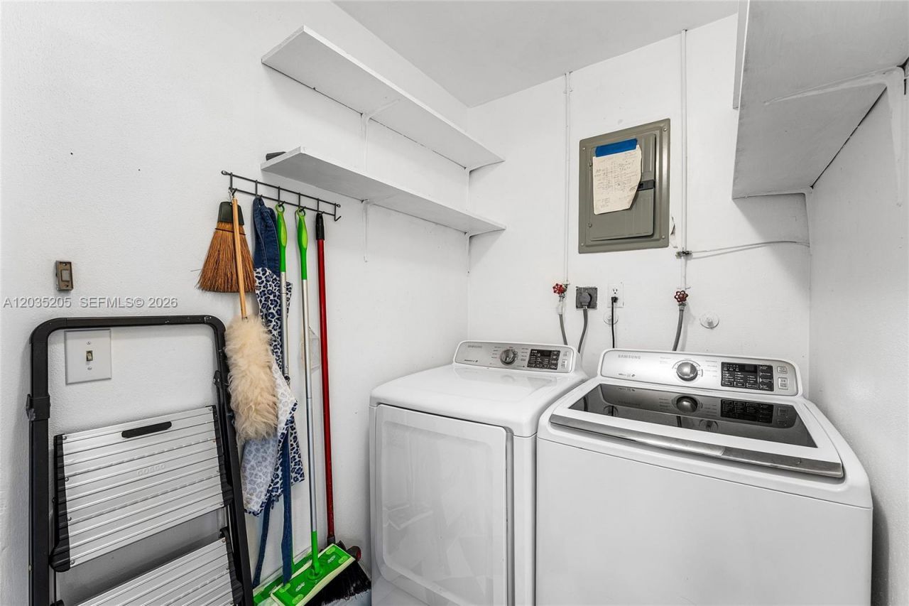 4705 NW 43rd Ave , Tamarac, FL 33319 Photo
