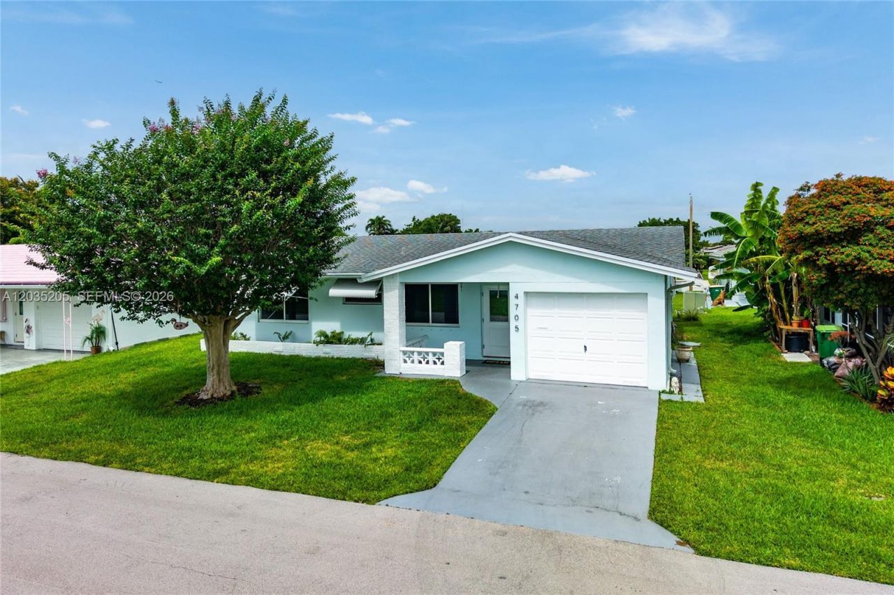 4705 NW 43rd Ave , Tamarac, FL 33319 Photo