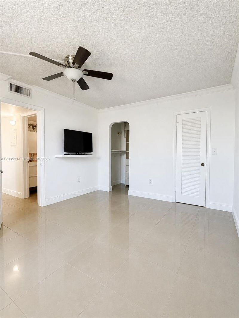2999 Point East Dr, Unit C301, Aventura, FL 33160 Photo