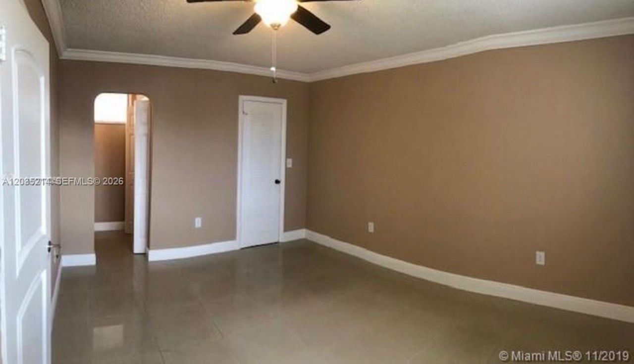 2999 Point East Dr , Unit C301, Aventura, FL 33160 Photo