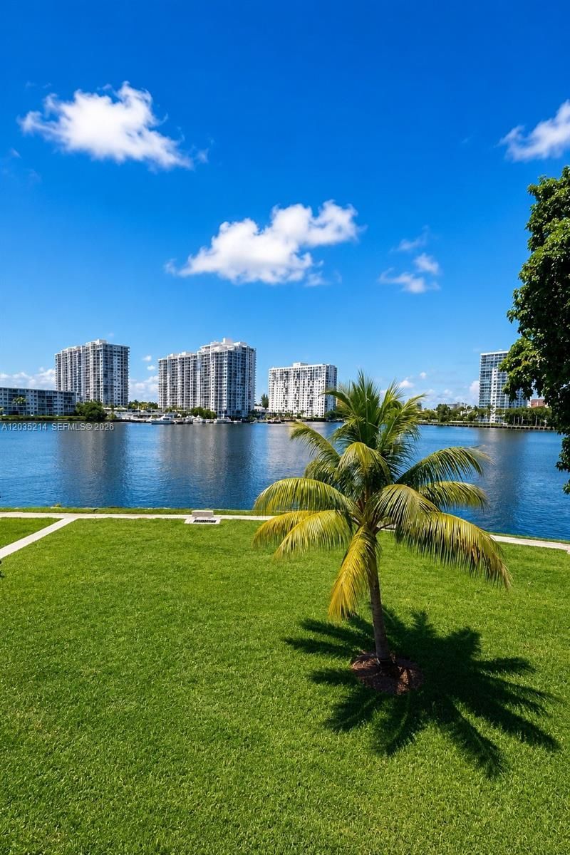 2999 Point East Dr, Unit C301, Aventura, FL 33160 Photo
