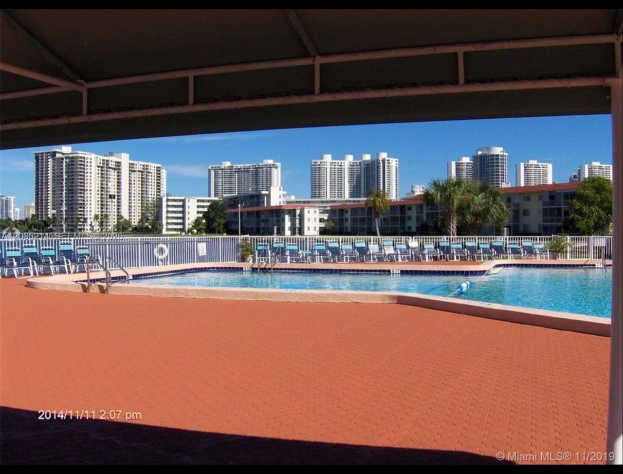 2999 Point East Dr , Unit C301, Aventura, FL 33160 Photo
