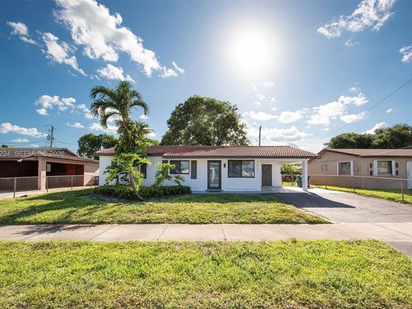 1421 NW 33rd Ave , Lauderhill, FL 33311