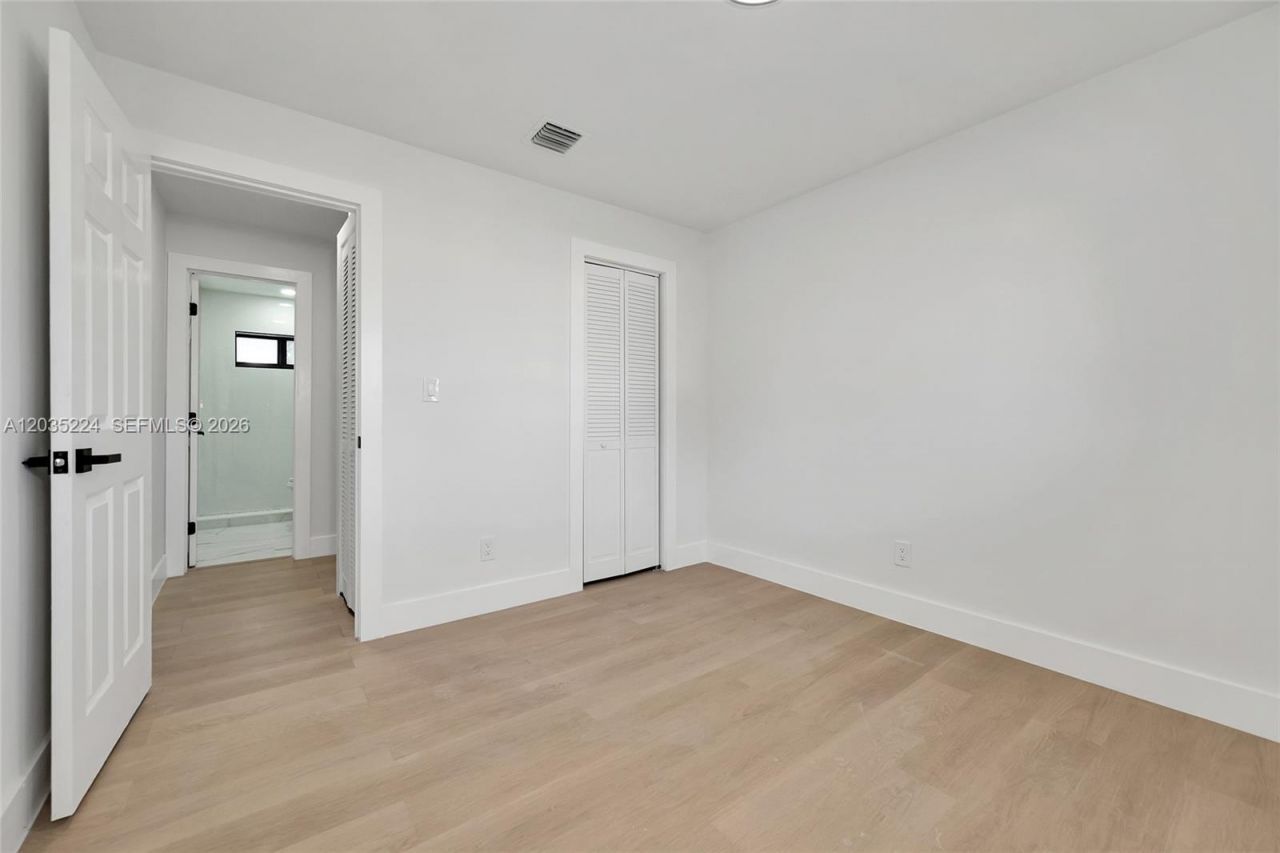 1421 NW 33rd Ave, Lauderhill, FL 33311 Photo