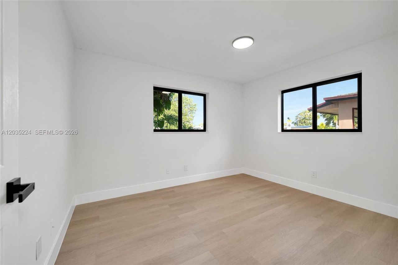 1421 NW 33rd Ave, Lauderhill, FL 33311 Photo