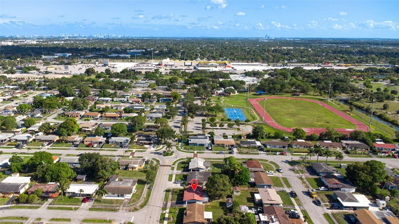 1421 NW 33rd Ave, Lauderhill, FL 33311 Photo