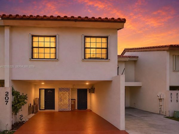 207 NW 45th Ave, Deerfield Beach, FL 33442