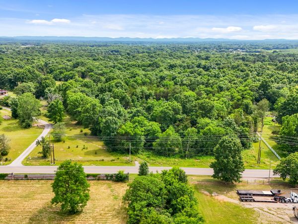 4346 Veals Rd, Murfreesboro, TN 37127